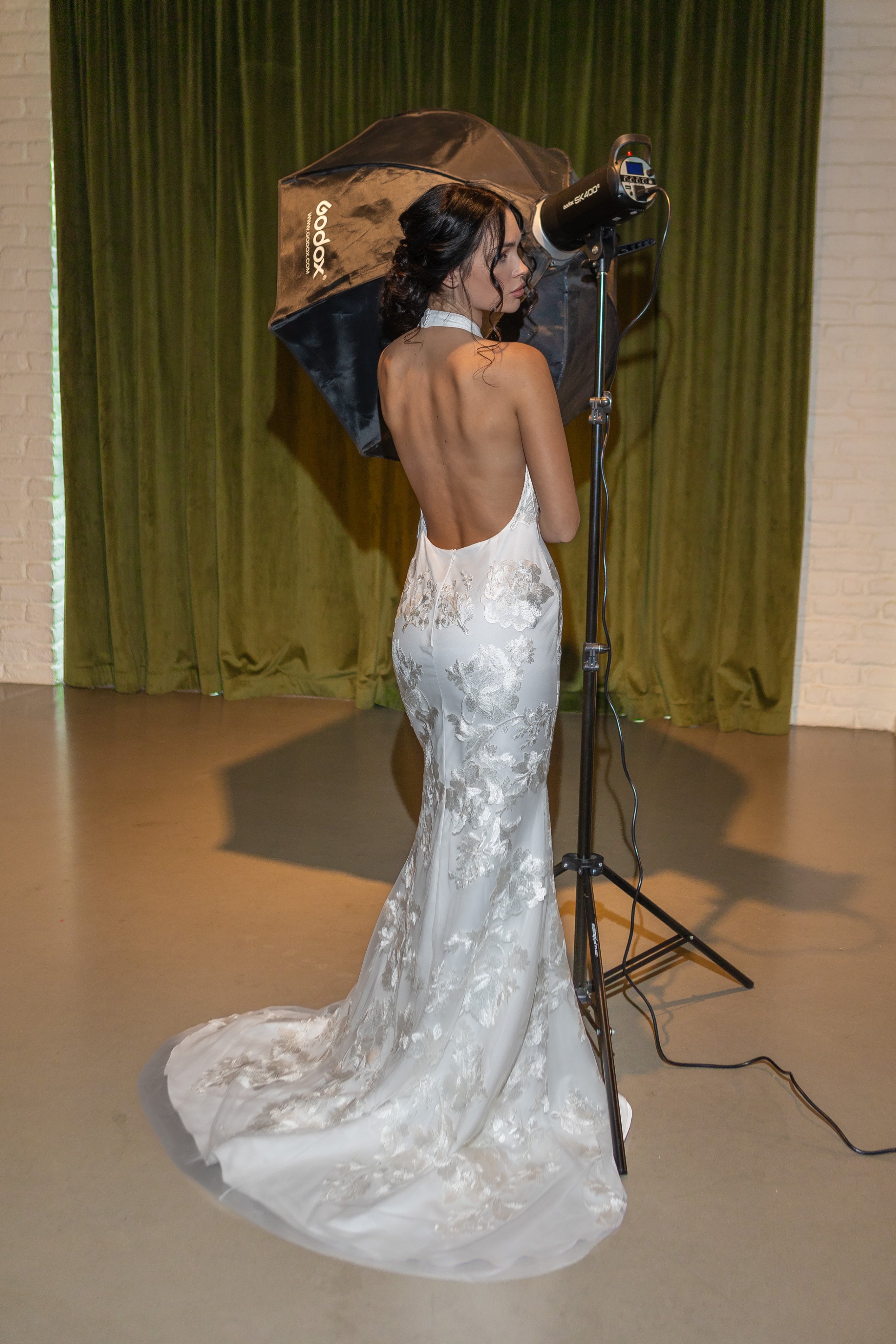 Graceful Belle A-line wedding dress by Amelii